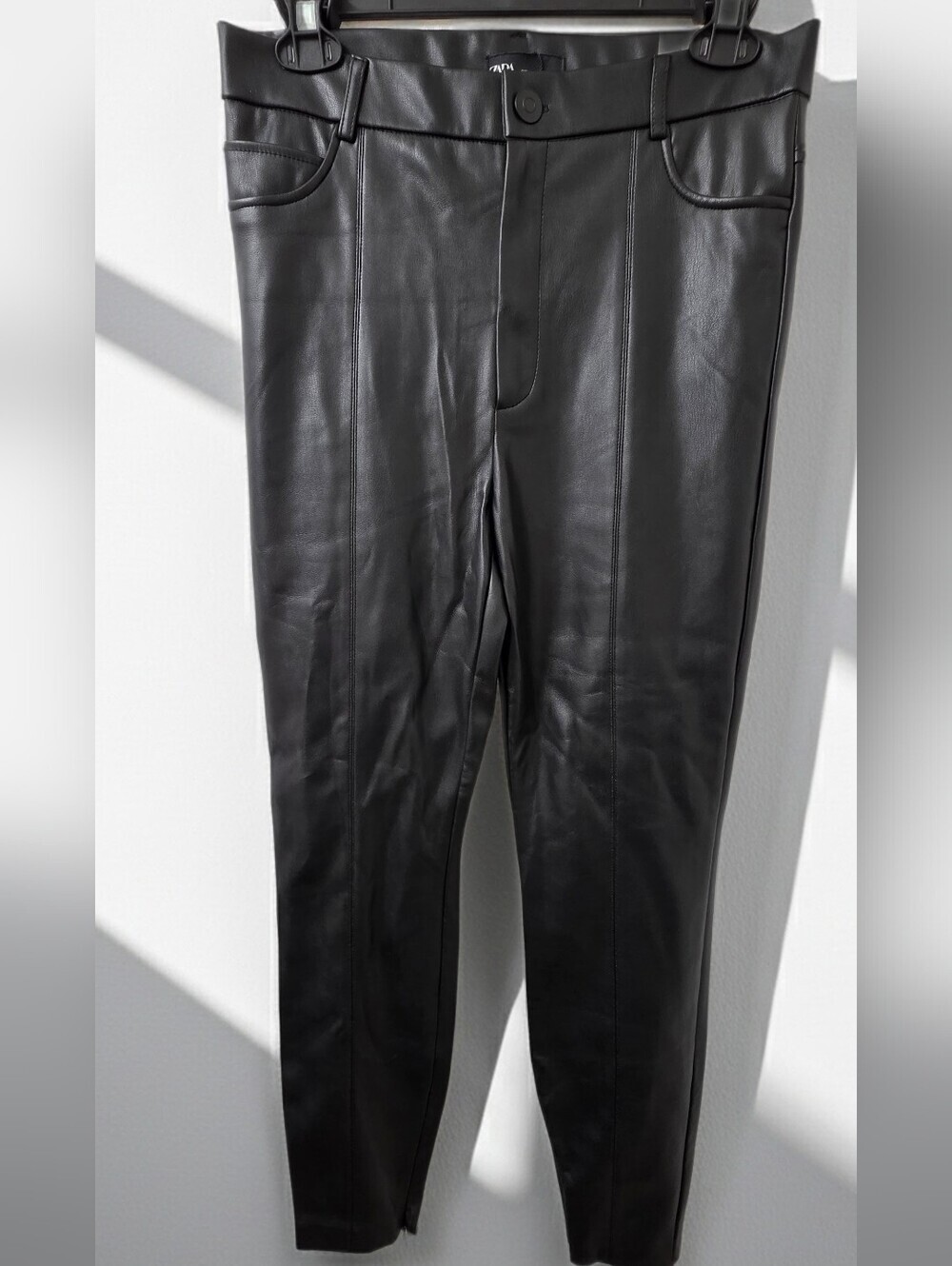735. Zara Black High-Rise Faux Leather Skinny Pants Front Seams Size L